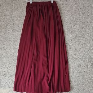 LONDONJEAN Deep Red Maxi Skirt
